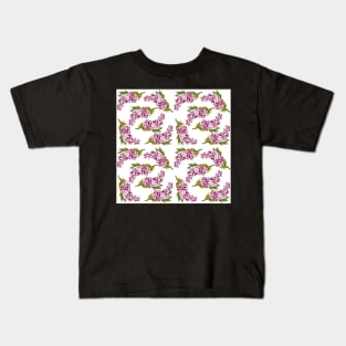 Lilac flowers_pattern Kids T-Shirt